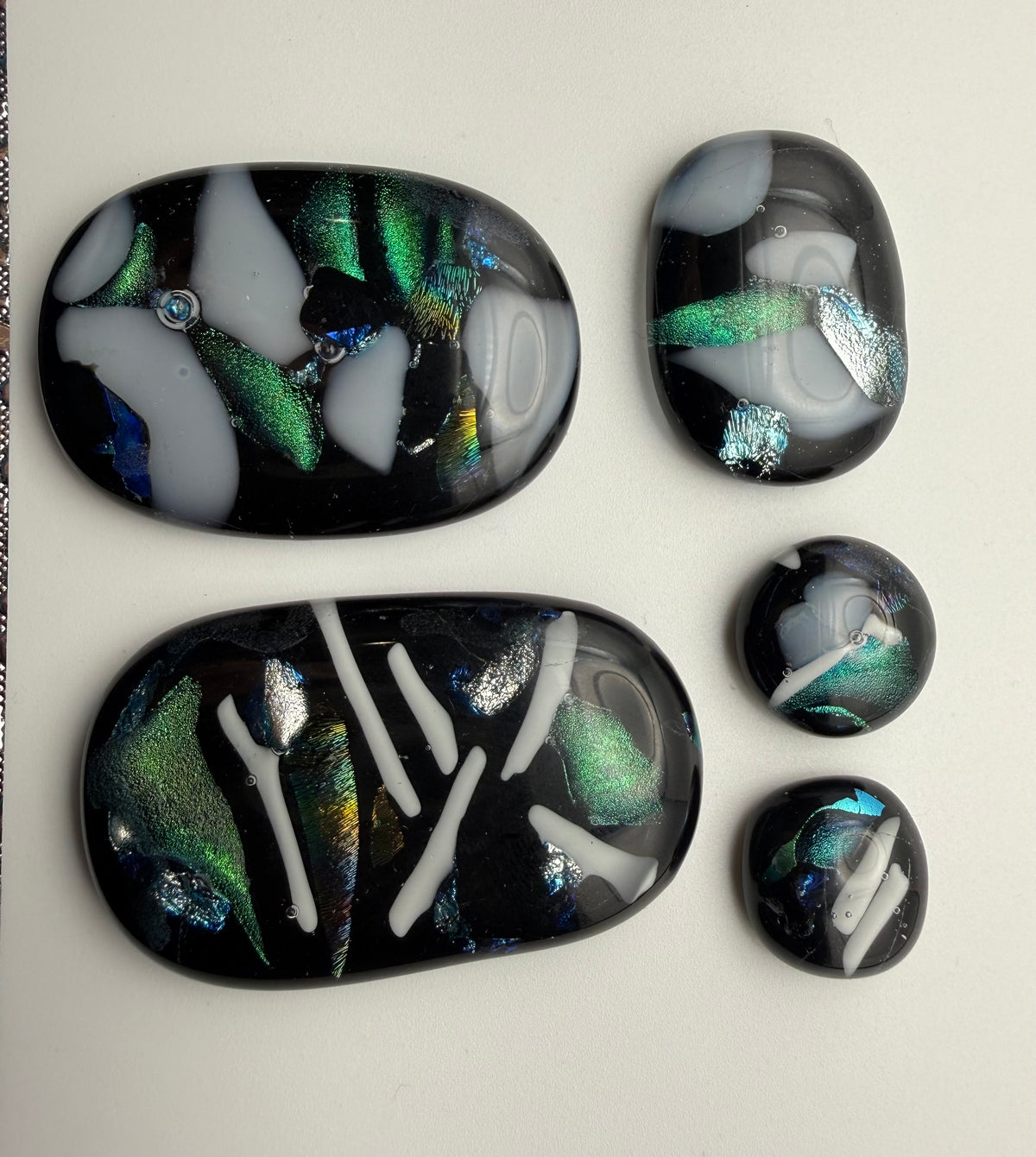 Dichroic Fused Glass Cabochons • lot of 5 • COE90 • Hand Made • Free Shipping • Jewelry Making